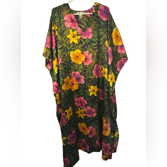Winlar Floral Kaftan Dress with Pink and Yellow Flowers - Picture 1 of 5
